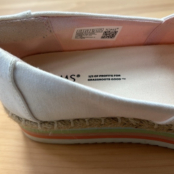 Worn indoors once. As new Toms. Pastel rainbow platform - Picture 3 of 6